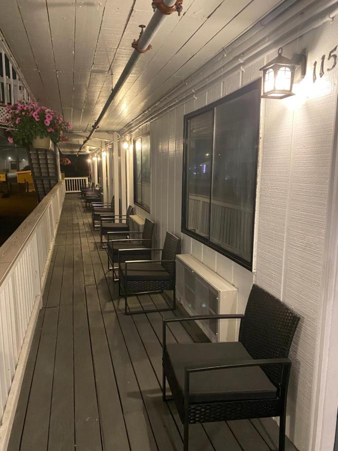 Ways Motel Hampton Esterno foto